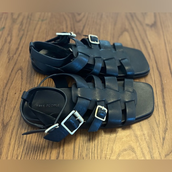 NWT Free people leather Sandals size 9 - Picture 2 of 3